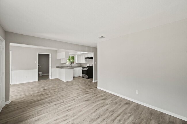 Foto del edificio - 11026 Spottswood Dr
