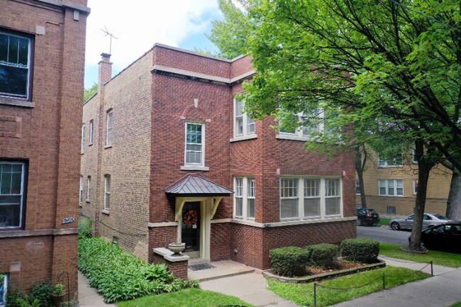 Foto del edificio - 5658 N Campbell Ave