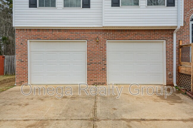 Foto del edificio - 49 Lincoln Oaks Dr