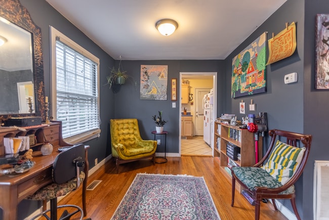 Building Photo - 2212 McClung Ave