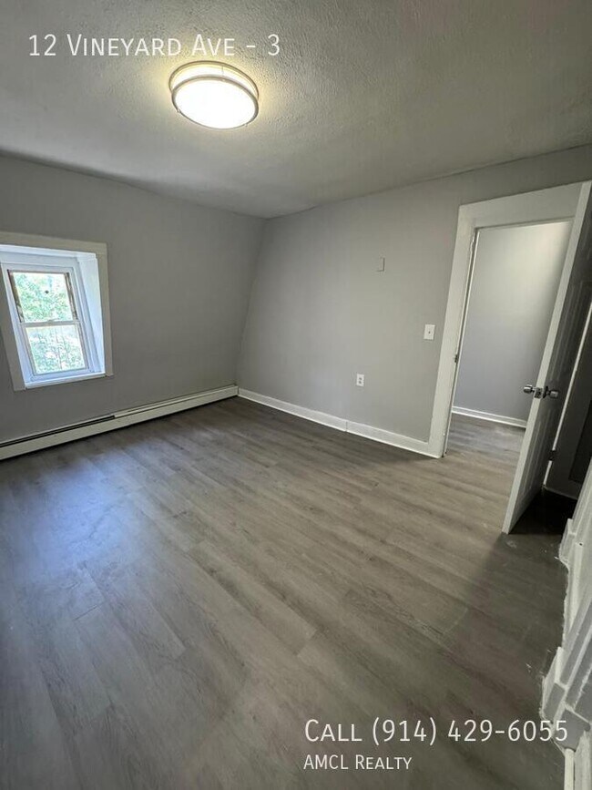 Foto del edificio - 12 Vineyard Ave