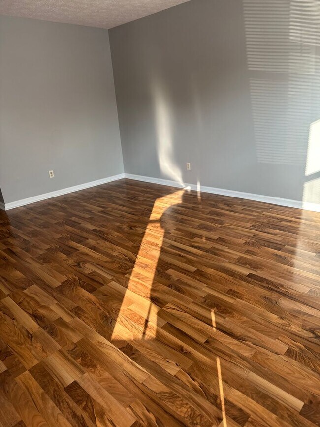 Photo - Paxson Ct Apartment