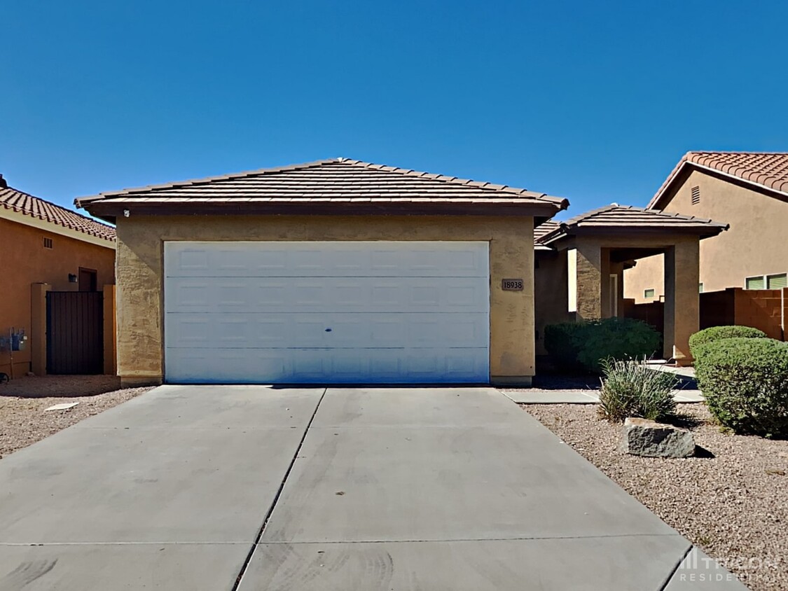 Foto principal - 18938 N Smith Dr