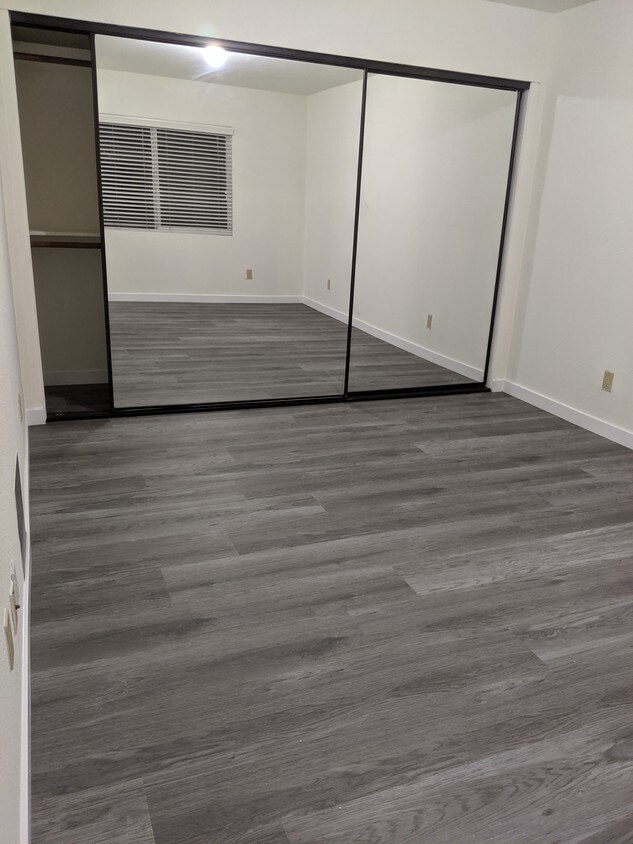 Foto del edificio - 1716 1/2 Harriman Ln