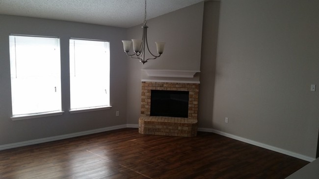 Building Photo - 3955 Cypress Gardens Dr