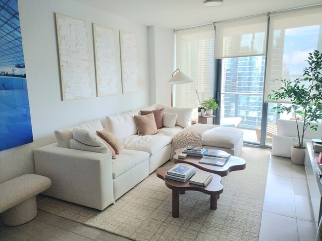 Building Photo - 1300 S Miami Ave