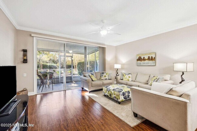 Foto del edificio - 7990 Baymeadows Rd