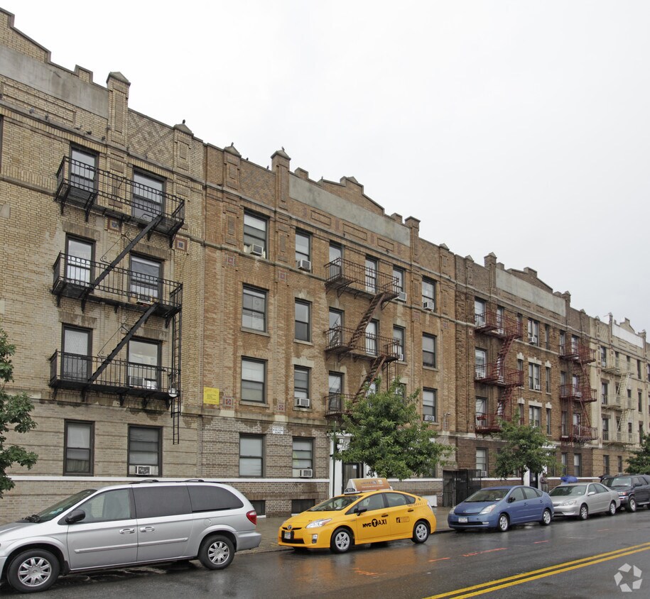 Primary Photo - 41-07 28th Ave