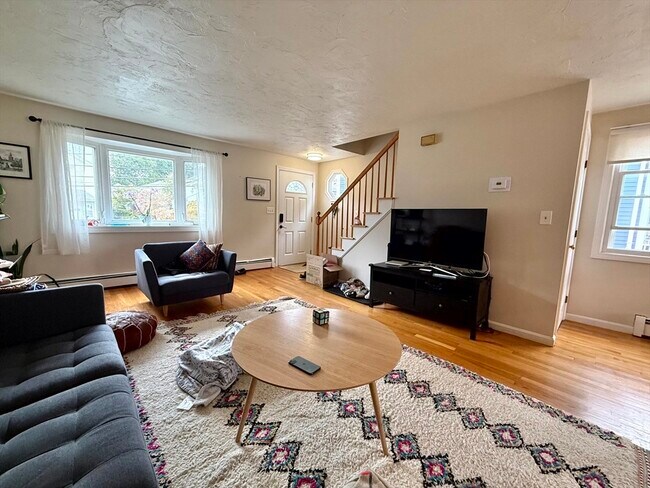 Building Photo - 43 Edenfield Ave