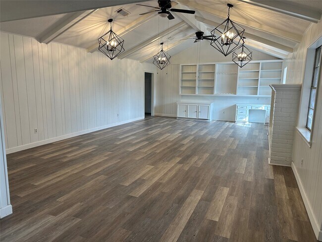 Building Photo - 4821 Burning Tree Dr