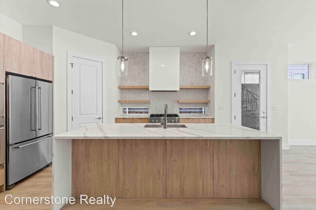 Building Photo - 3 br, 2.5 bath House - 2346 Hondo Ave