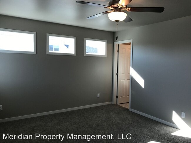 Building Photo - 4 br, 3 bath House - 1305 Goldenwood Dr