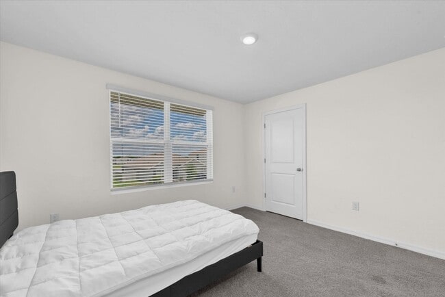 Building Photo - Coming Soon in Wimauma | Spacious 5BR Home with 2,600+ Sqft