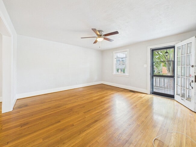 Building Photo - 3543 Grove Ave