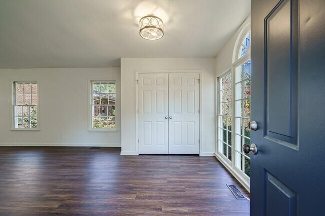 Foto del edificio - 2867 Payton Rd NE