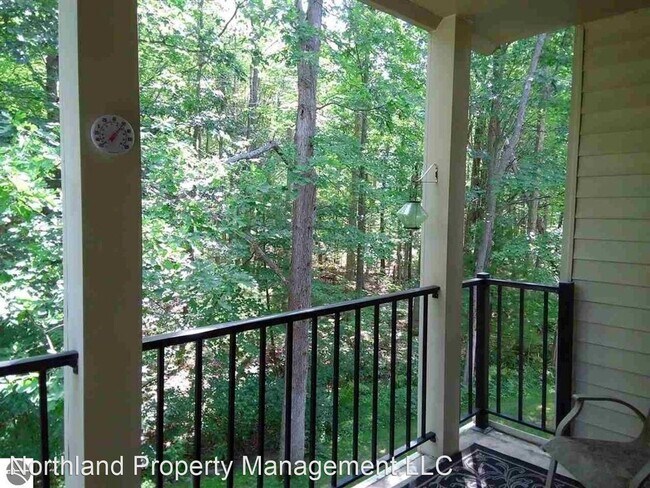 Foto del edificio - 4242 Mitchell Creek Dr