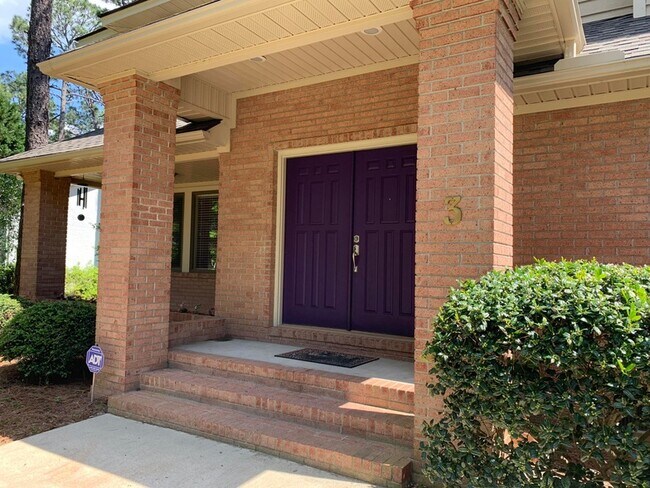 Building Photo - 3 Montclair Ln