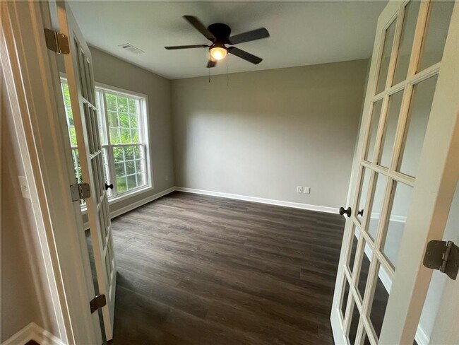 Building Photo - 8845 Creekstone Pl