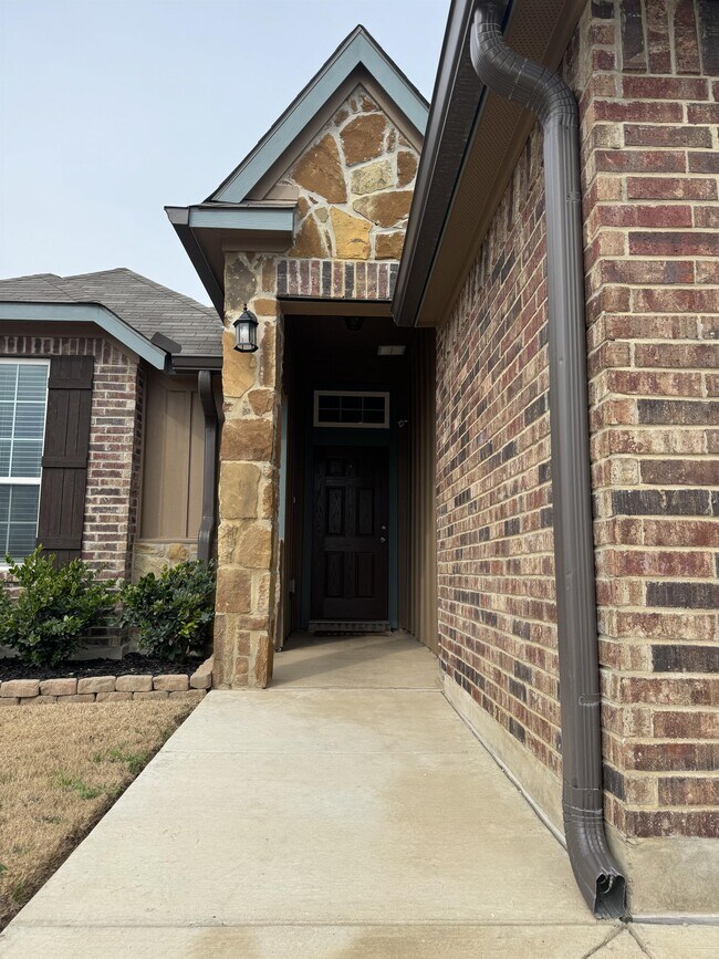 Foto del edificio - 8314 Stonehollow