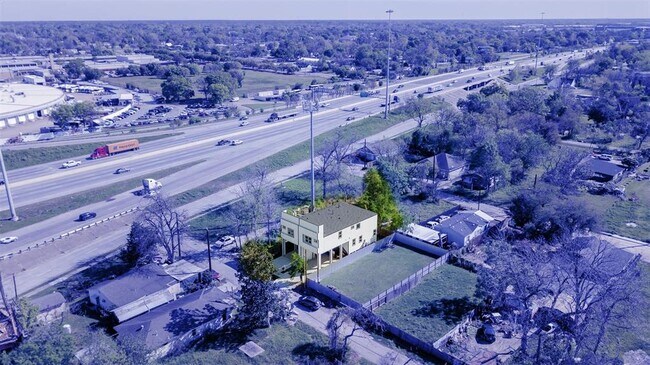Foto del edificio - 5020 Sayers St