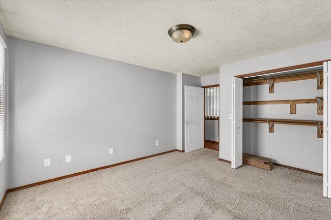 Building Photo - Luxurious & Expansive Duplex in Prime East Bloomington – Your Next Home Awaits!