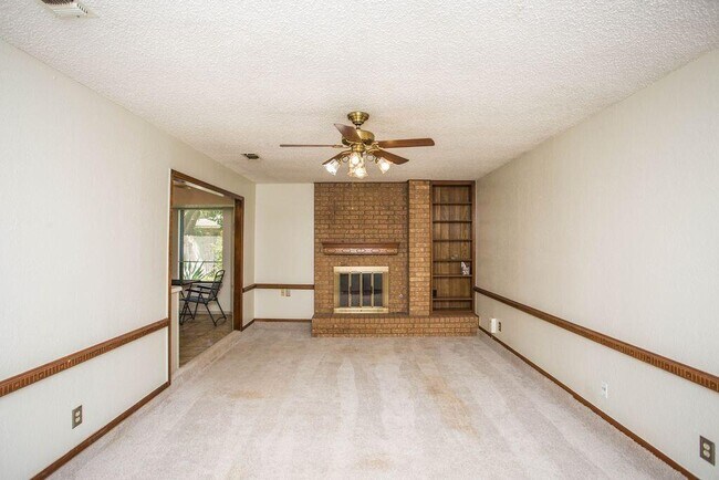 Foto del edificio - 1005 Grover Ave