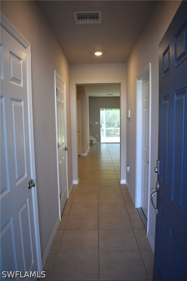 Foto del edificio - 15269 Wildflower Cir