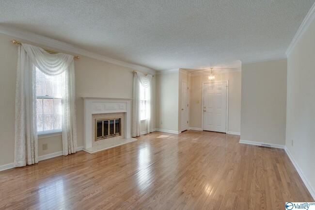 Foto del edificio - 313 Kensington Ct SW