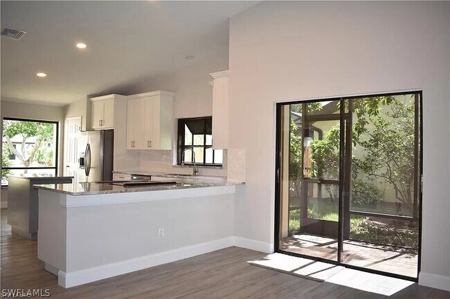 Building Photo - 7382 Golf Villa Dr