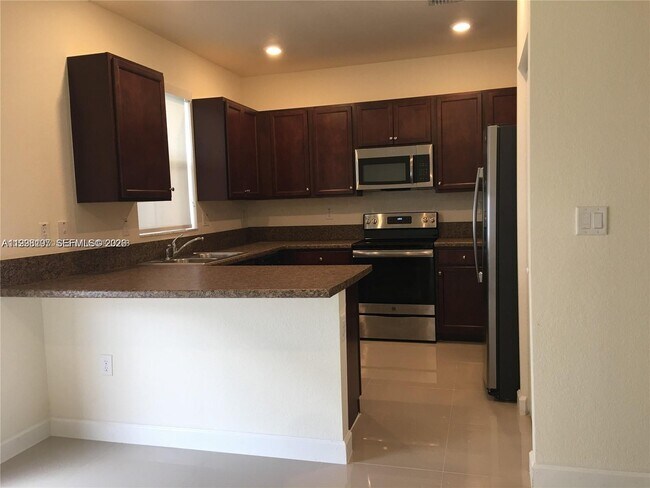 Foto del edificio - 10323 W 34th Ln