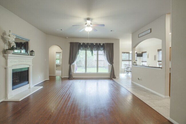 Foto del edificio - 111 Pheasant Run Dr