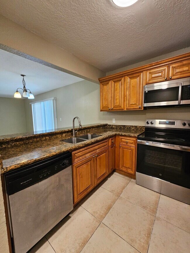 Foto del edificio - 1581 Balfour Point Dr