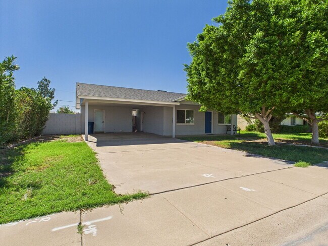 Foto del edificio - Tempe Gem - Fully furnished with a pool