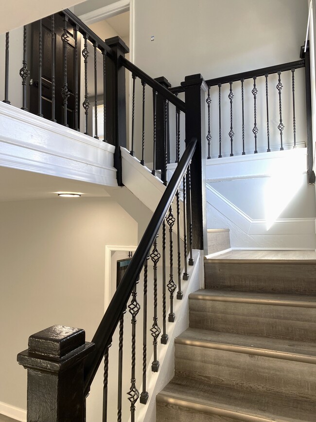 Photo - 4310 Ridgewood Ave Apartment