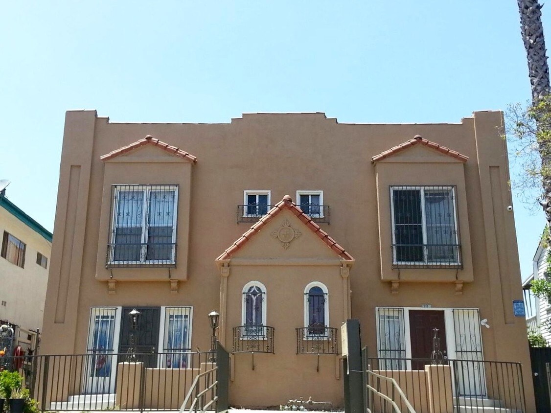 Primary Photo - 211 S Carondelet St