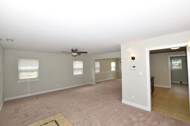 Foto del edificio - 4923 Krick St