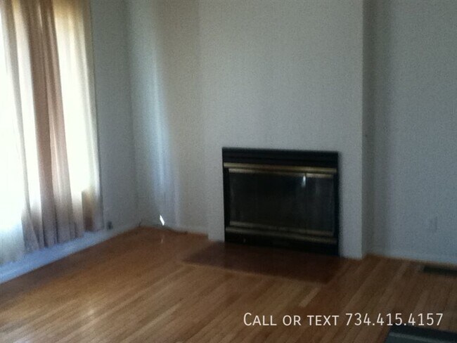 Foto del edificio - 3348 Golfside (3348 Golfside Rd)
