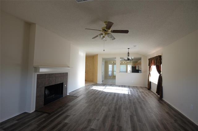 Building Photo - 509 Comanche Trail