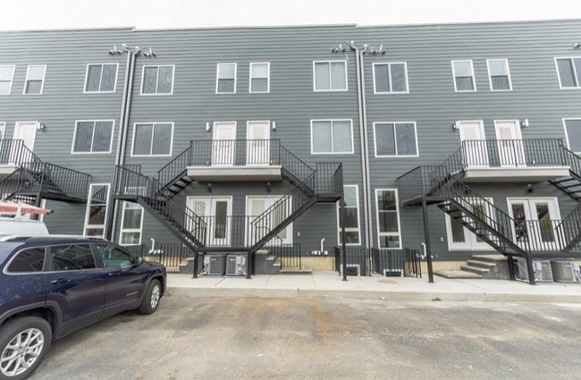 Building Photo - 1217 N 5th St