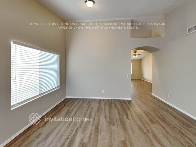 Foto del edificio - 6453 E Menlo St