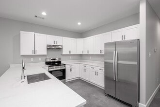 Building Photo - 1621 Wilson Rd