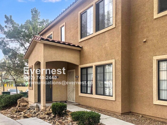 Primary Photo - Charming 2-Bedroom Home with Modern Applia...