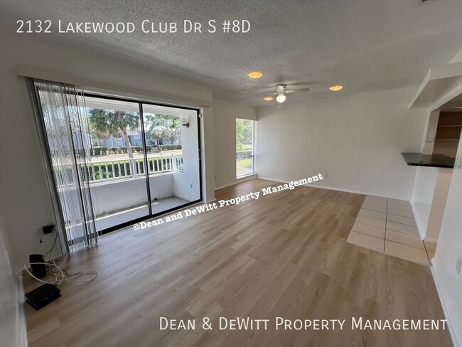 Building Photo - 2132 Lakewood Club Dr S