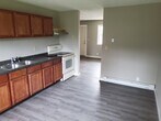 Cocina de estilo para gabinetes pueden variar según el apartamento - 207 S Keystone Cir