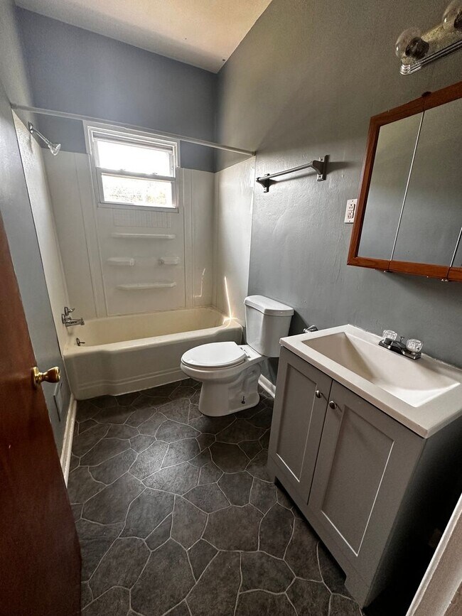 Foto del edificio - 1816 First St