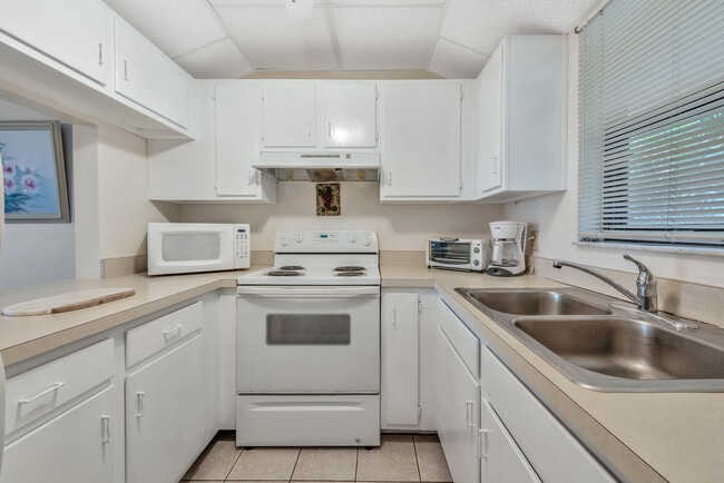 Building Photo - 890 N Federal Hwy