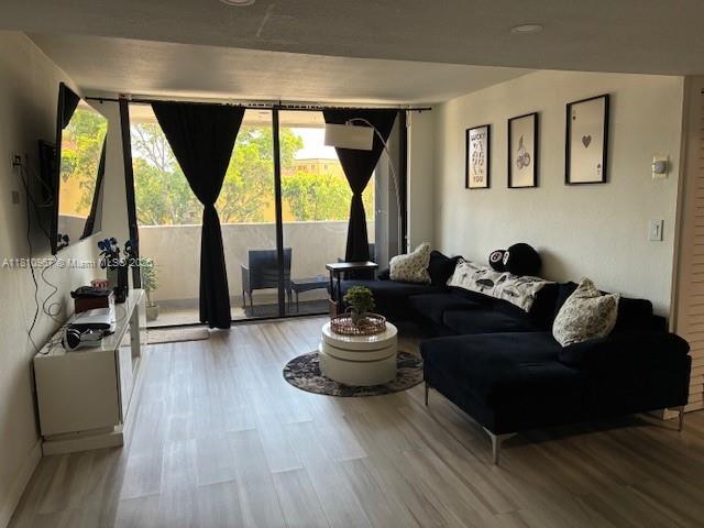 Foto del edificio - 8002 SW 149th Ave
