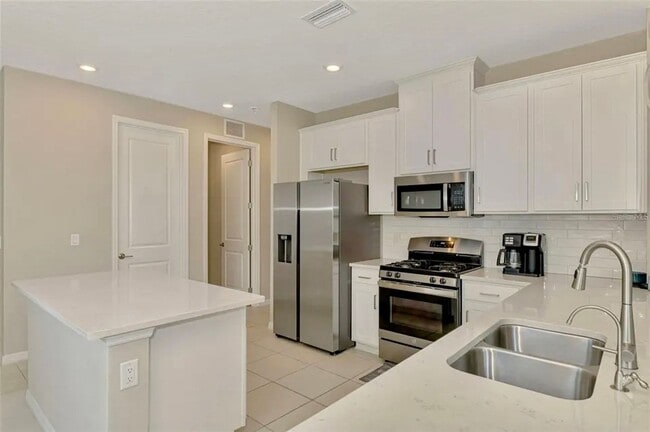 Foto del edificio - 6310 Grandview Hill Ct