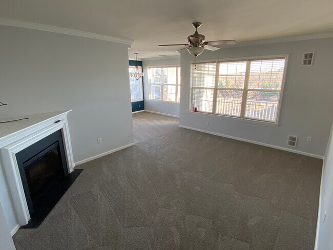 Foto del edificio - 237 Mill Pond Way
