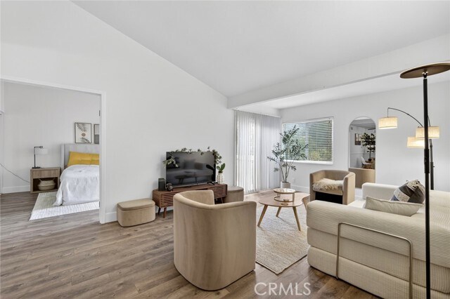 Foto del edificio - 34012 Selva Rd